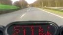 video Motorkár vs. Audi RS4