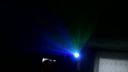 Jednoduchý efekt z dvoch laserov a dvoch zrkadiel na ventiláto