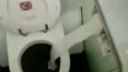 Došiel v lietadle toaletný papier?