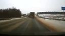 video Smrteľná čelná zrážka dvoch kamiónov